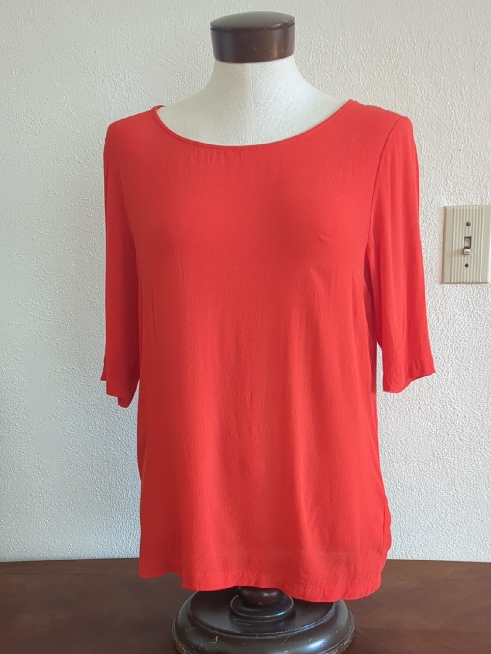 Minimum Red Scoop Neck Short Sleeve Top